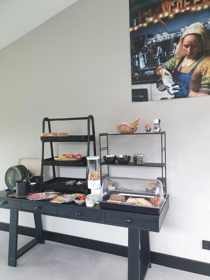 Bed and Breakfast Hippe Schuur Tytsjerk Exterior foto