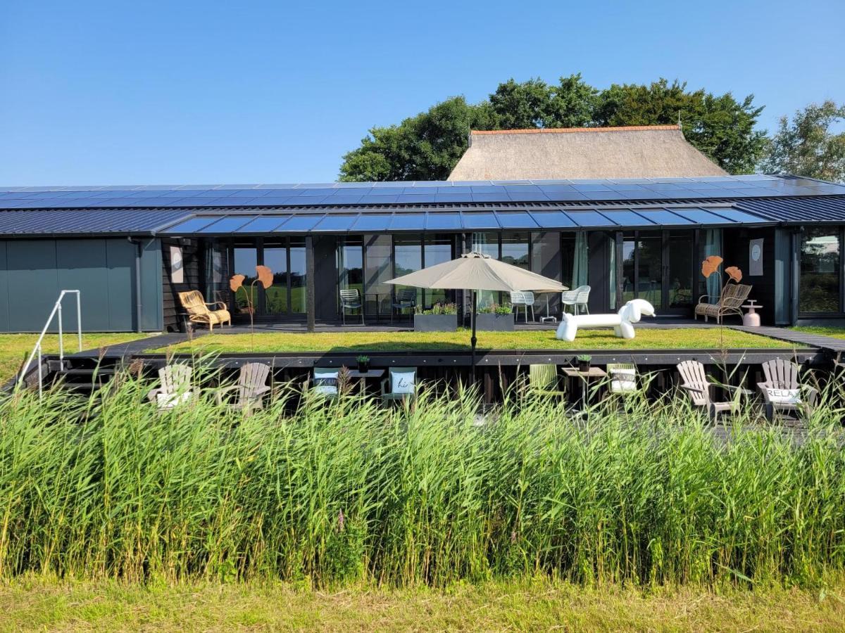 Bed and Breakfast Hippe Schuur Tytsjerk Exterior foto